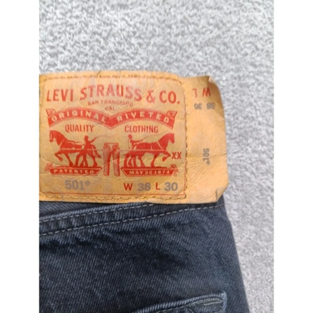 Levi's 501 Original Fit Men's W38 L30 Black‎ Denim Jeans Button Fly Straight Leg